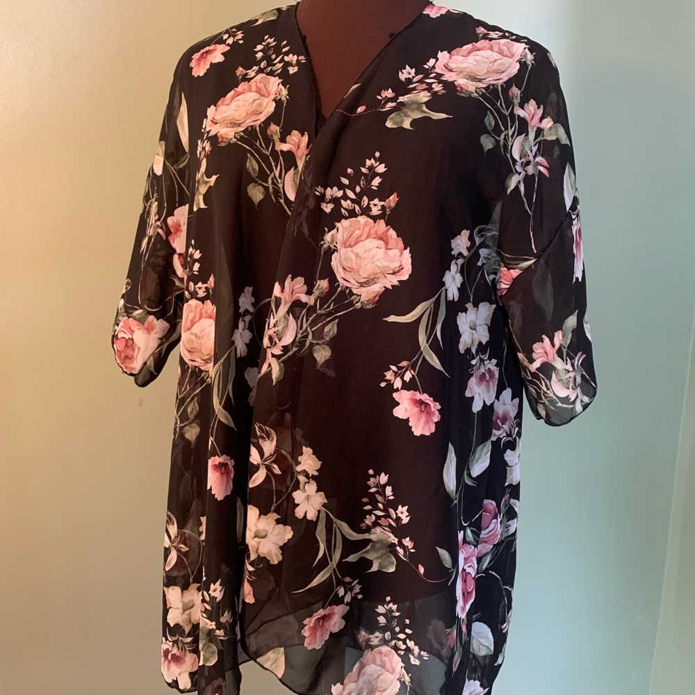 Sheer Floral short sleeve Kimono